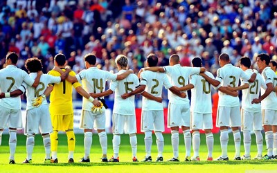 凤凰体育热评-C罗的眼泪与摩洛哥的狂欢