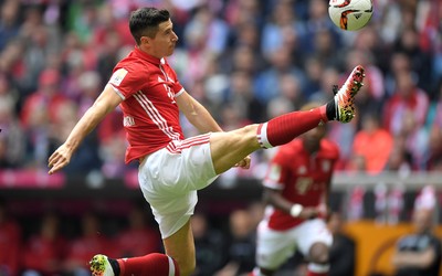 凤凰体育热评-内马尔捐款回馈社会