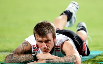 凤凰体育热评-奥地利队门神世界级扑救