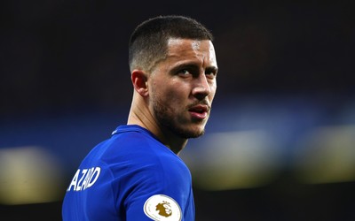 凤凰体育热议-高尔顿凌空抽射技惊四座